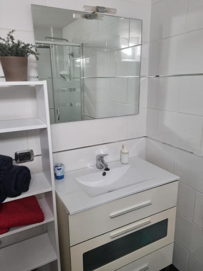 Spacious Modern Apartment In Peacefull Las Coloradas, Close To Papagayo Beaches Playa Blanca  Kültér fotó